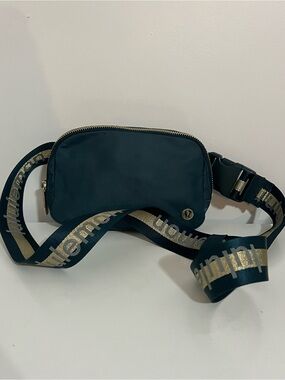 lululemon green / Dark Teal Fanny pack crossbody belt bag